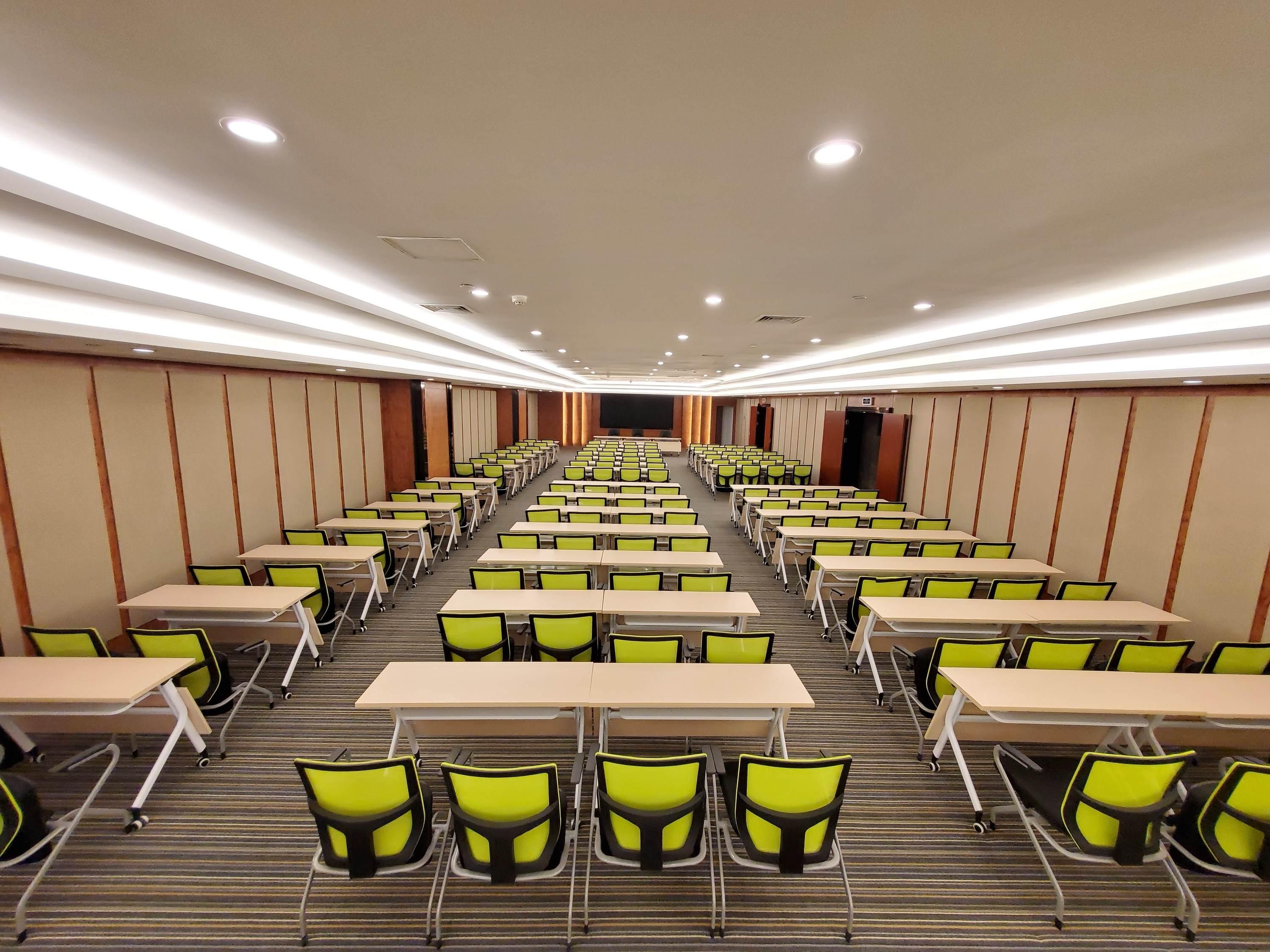 Mercure Chongqing Downtown Exterior photo